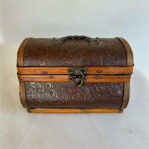 Vintage Style Wooden Mini Chest